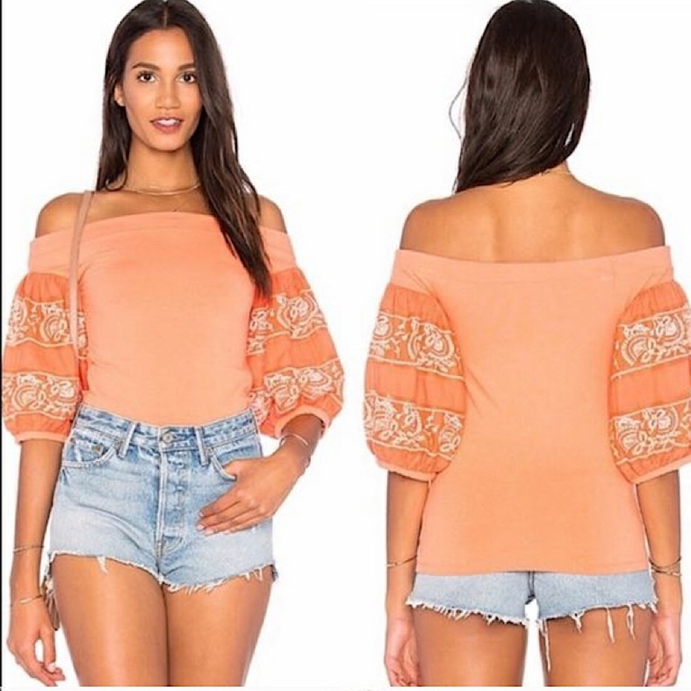 Free People embroidered puffed sleeve off the shoulders orange top XS never worn
